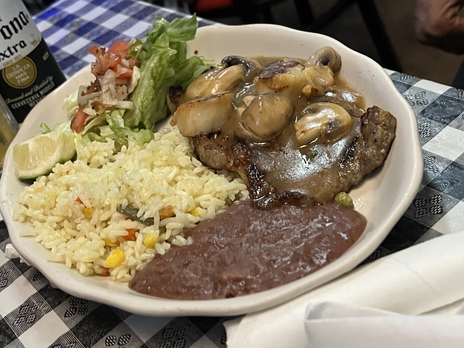 Las Americas Restaurant 2