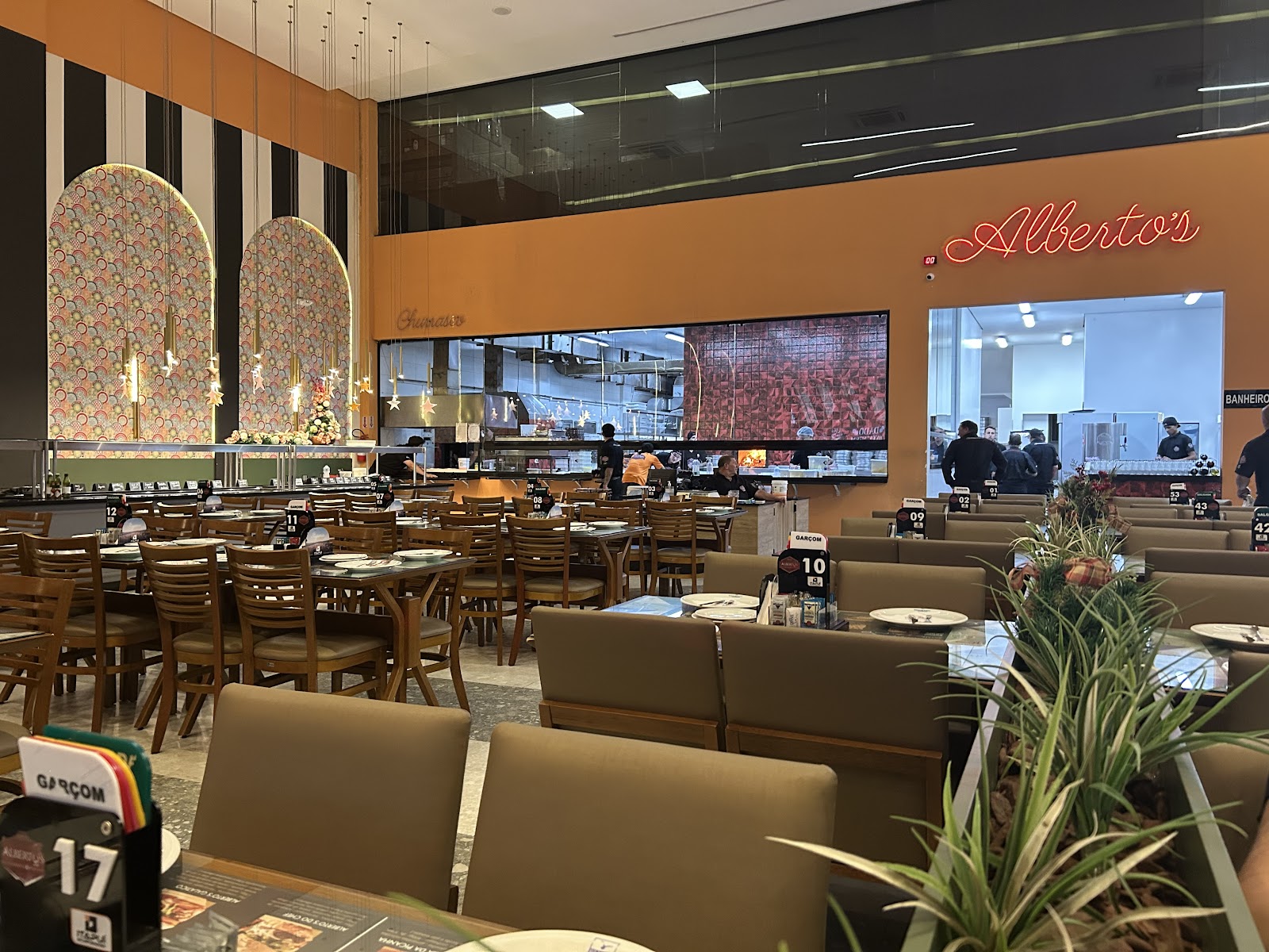 Alberto's Restaurante 2