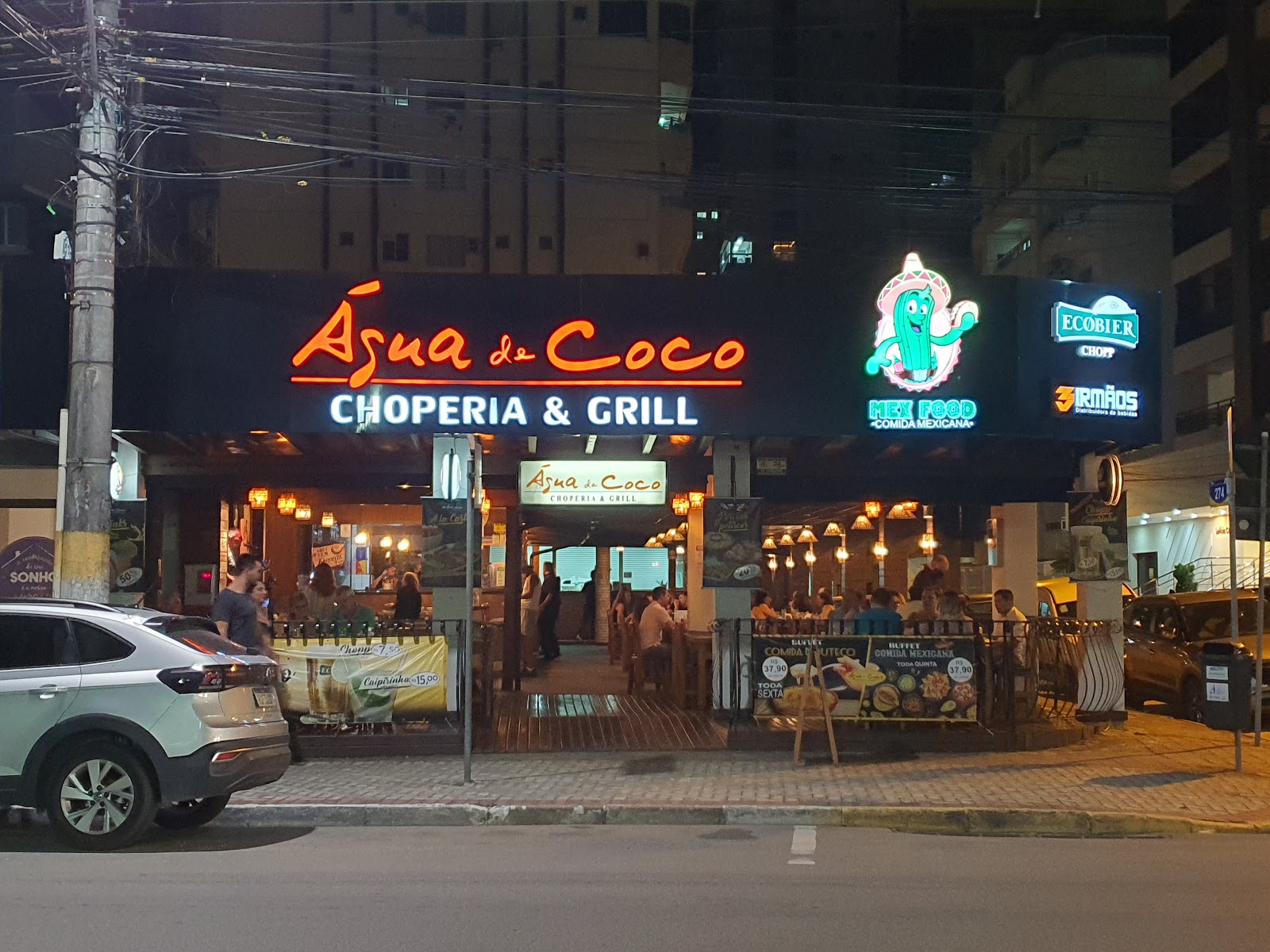 Água de Coco Choperia e Grill 2