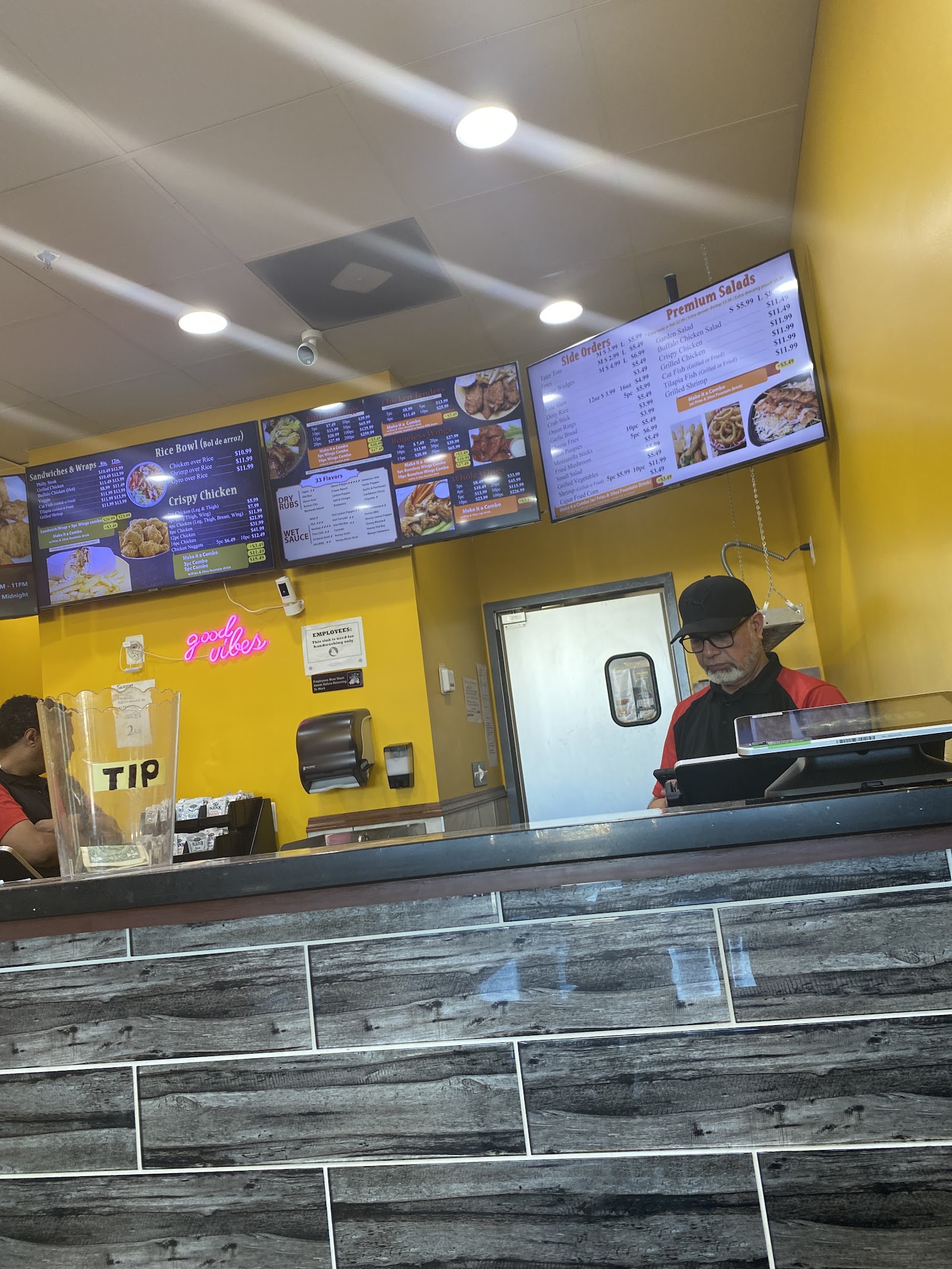 America's Best Wings - Landmark 2