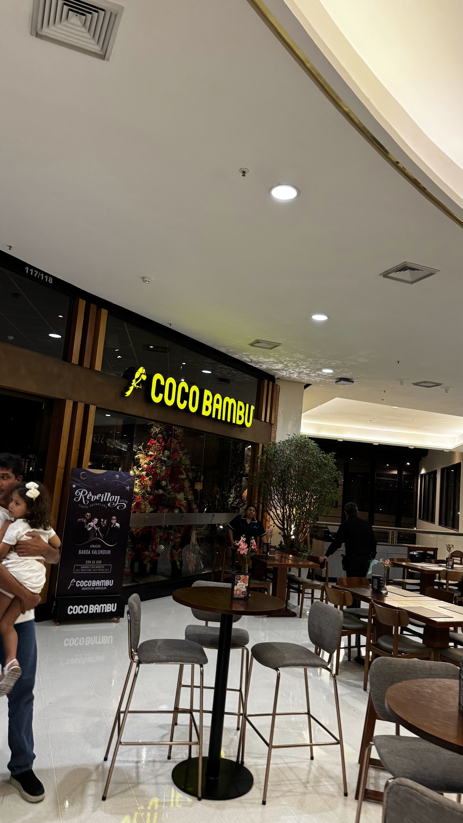 Coco Bambu 2